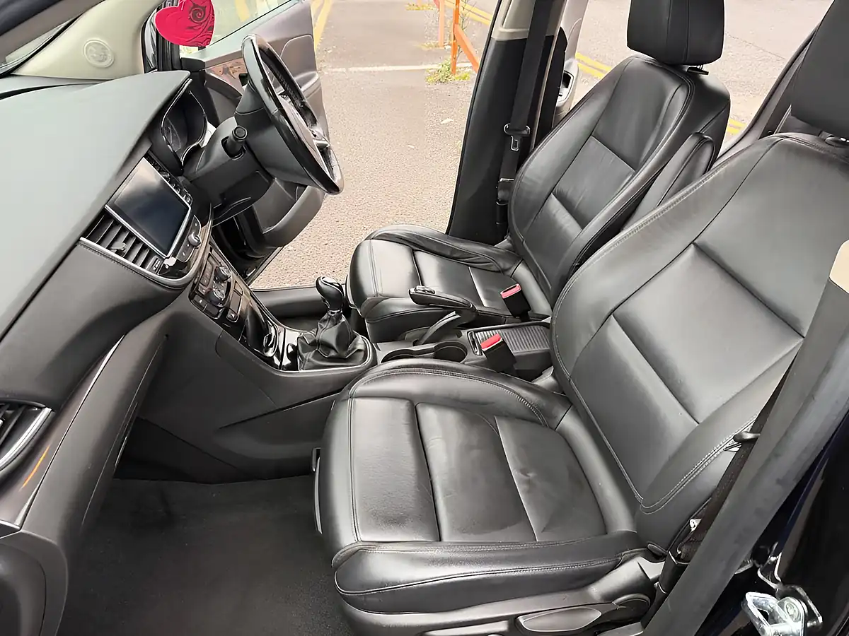 Used 2018 Vauxhall Mokka X Elite Nav Black - Interior and Exterior details 15