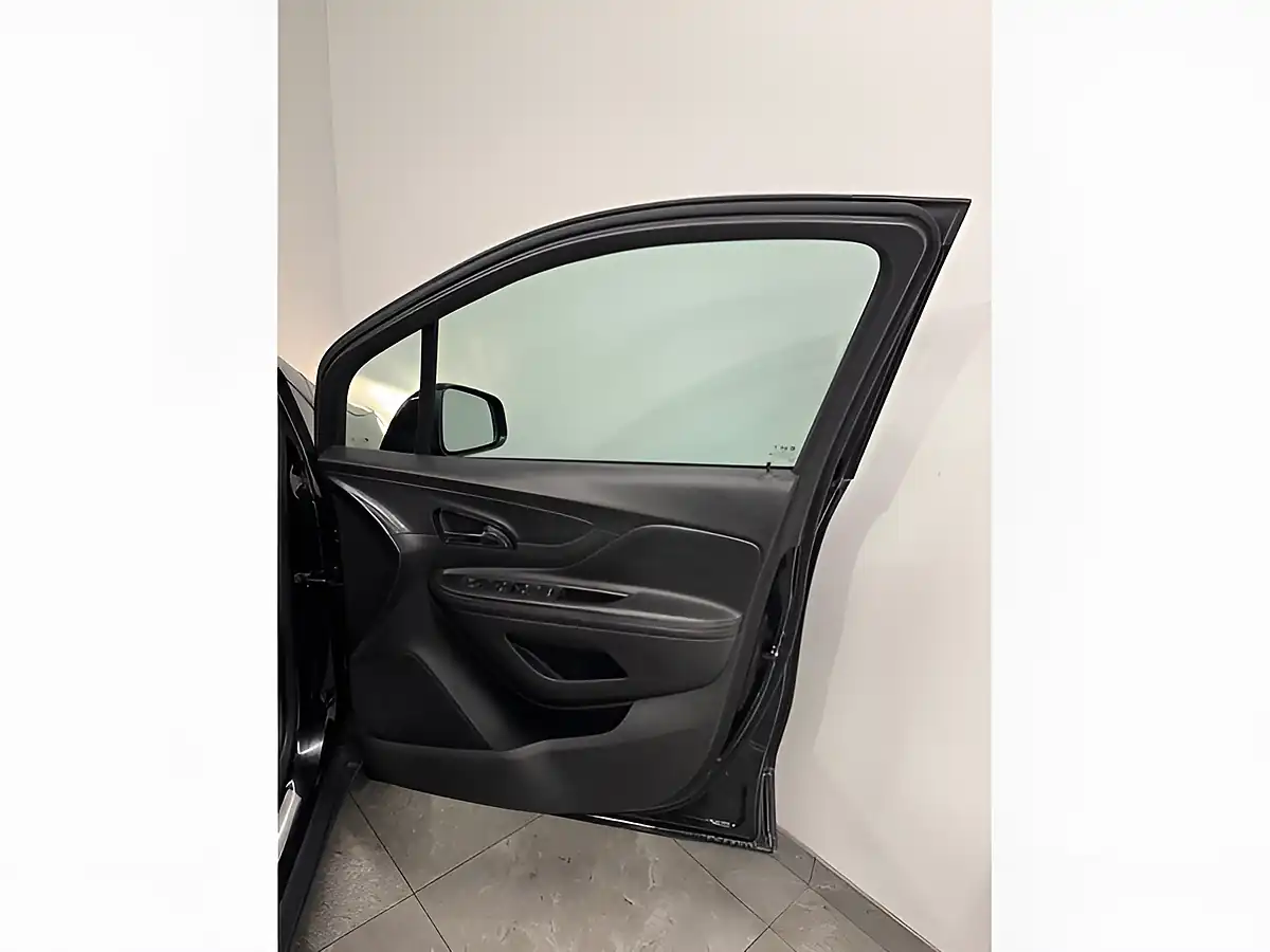 Used 2018 Vauxhall Mokka X Elite Nav Black - Interior and Exterior details 12