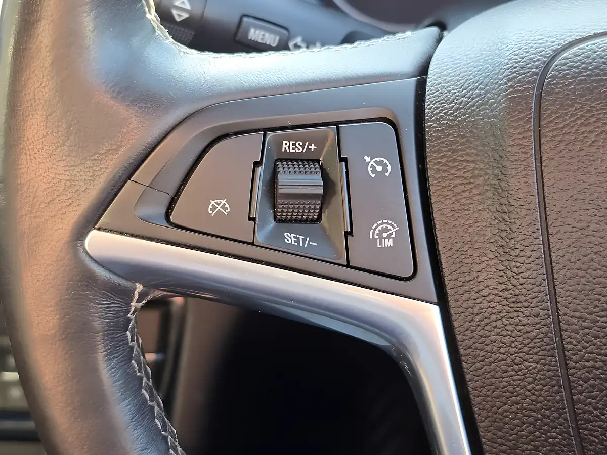 Used 2018 Vauxhall Mokka X Elite Nav Blue - Interior and Exterior details 15