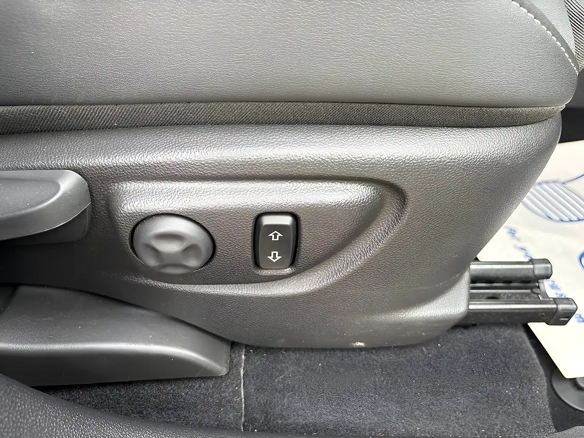 Used 2018 Vauxhall Mokka X Elite Nav Blue - Interior and Exterior details 18