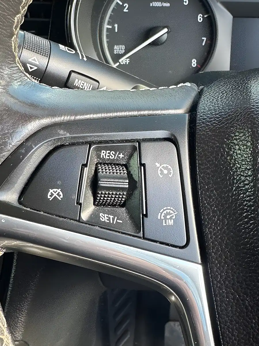 Used 2018 Vauxhall Mokka X Elite Nav Blue - Interior and Exterior details 13
