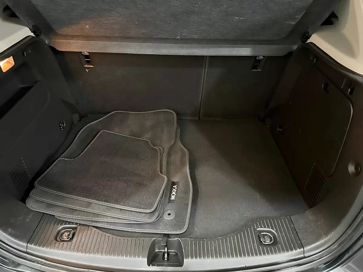 Used 2018 Vauxhall Mokka X Elite Nav Grey - Interior and Exterior details 9