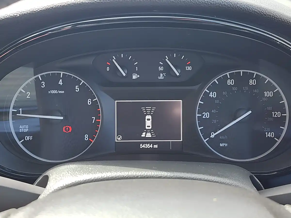 Used 2018 Vauxhall Mokka X Elite Nav Orange - Interior and Exterior details 10