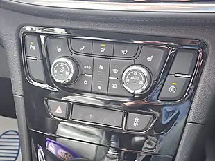 Used 2018 Vauxhall Mokka X Elite Nav Orange - Interior and Exterior details 13
