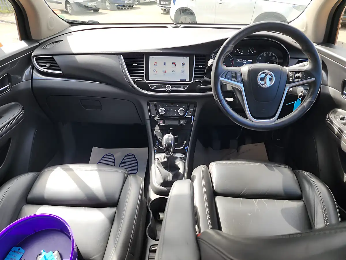 Used 2018 Vauxhall Mokka X Elite Nav Orange - Interior and Exterior details 7
