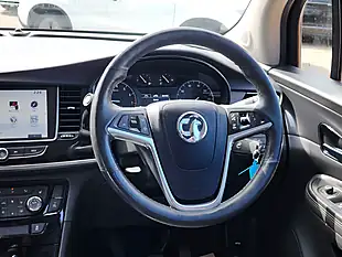 Used 2018 Vauxhall Mokka X Elite Nav Orange - Interior and Exterior details 8