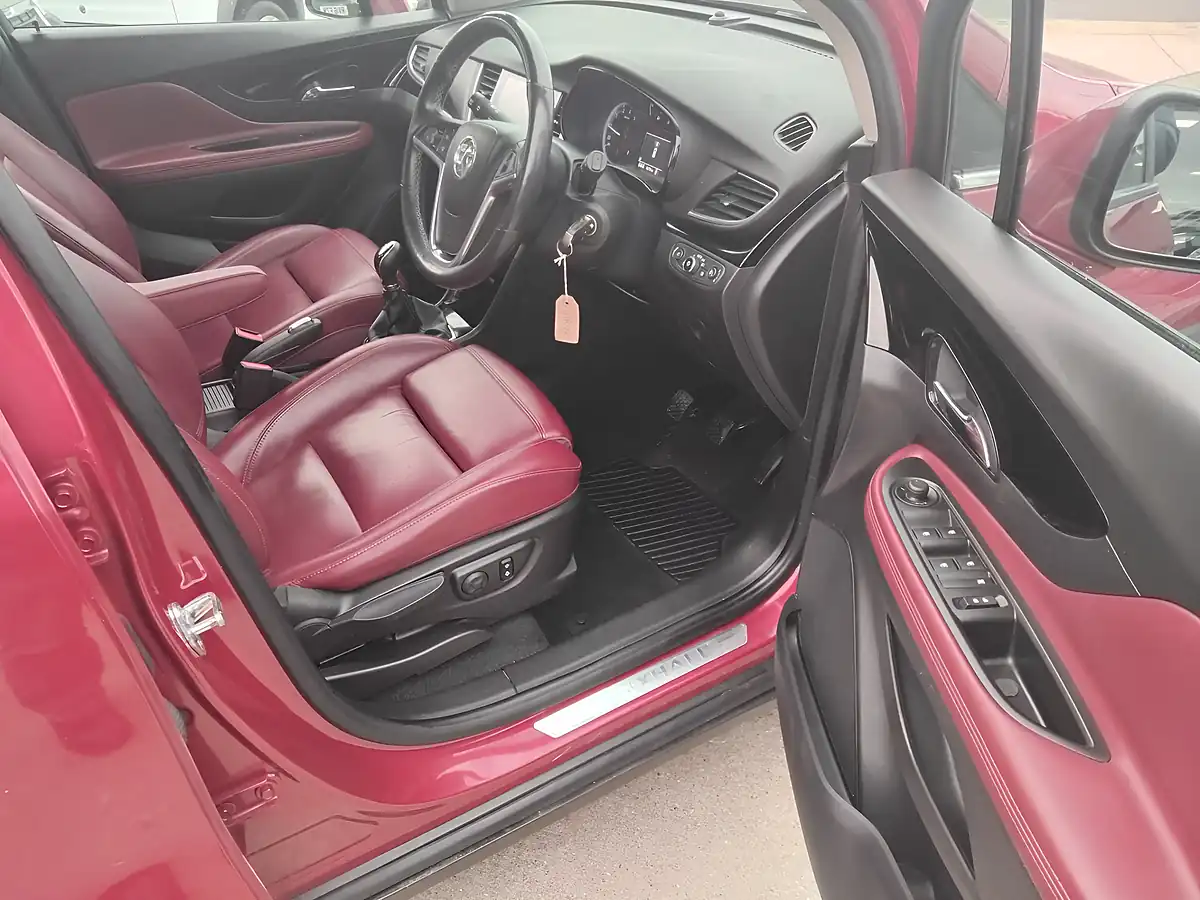 Used 2018 Vauxhall Mokka X Elite Nav Red - Interior and Exterior details 18