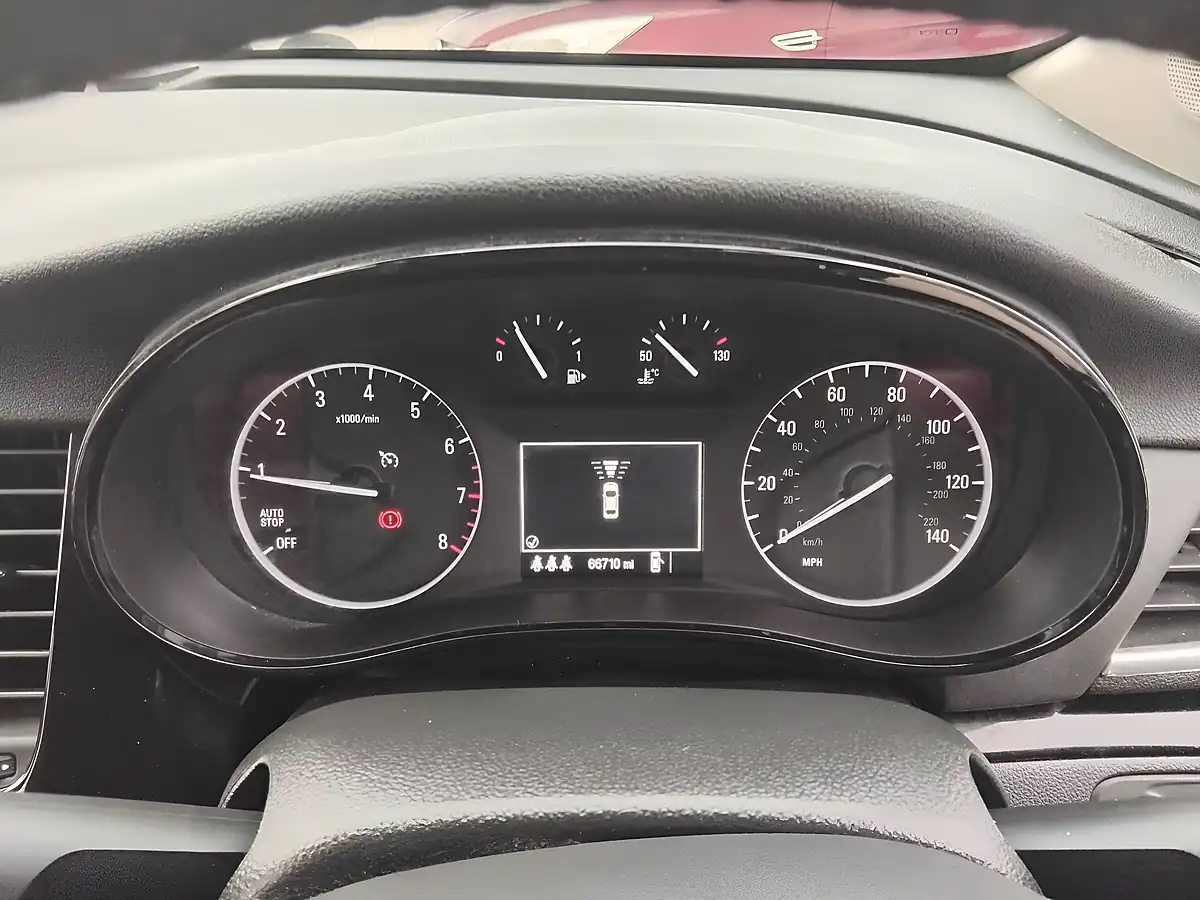 Used 2018 Vauxhall Mokka X Elite Nav Red - Interior and Exterior details 20