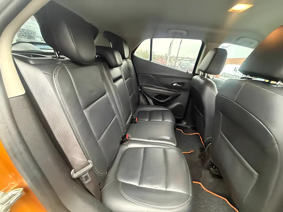 Used 2018 Vauxhall Mokka X Elite Orange - Interior and Exterior details 12