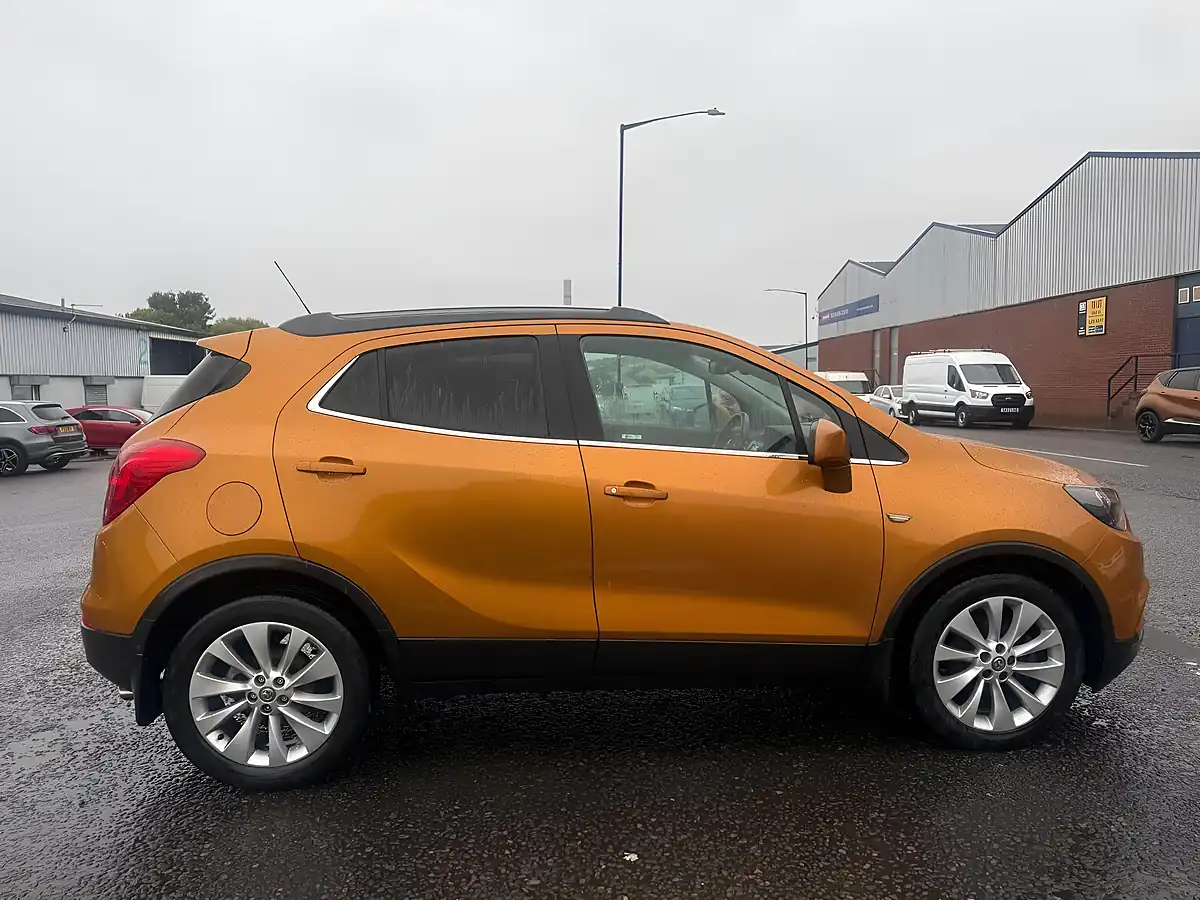 Used 2018 Vauxhall Mokka X Elite Orange - Interior and Exterior details 4