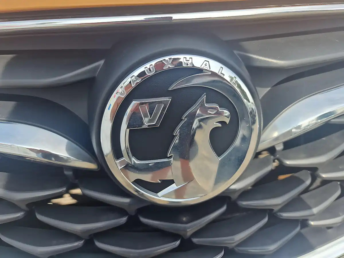 Used 2018 Vauxhall Mokka X Elite Orange - Interior and Exterior details 10