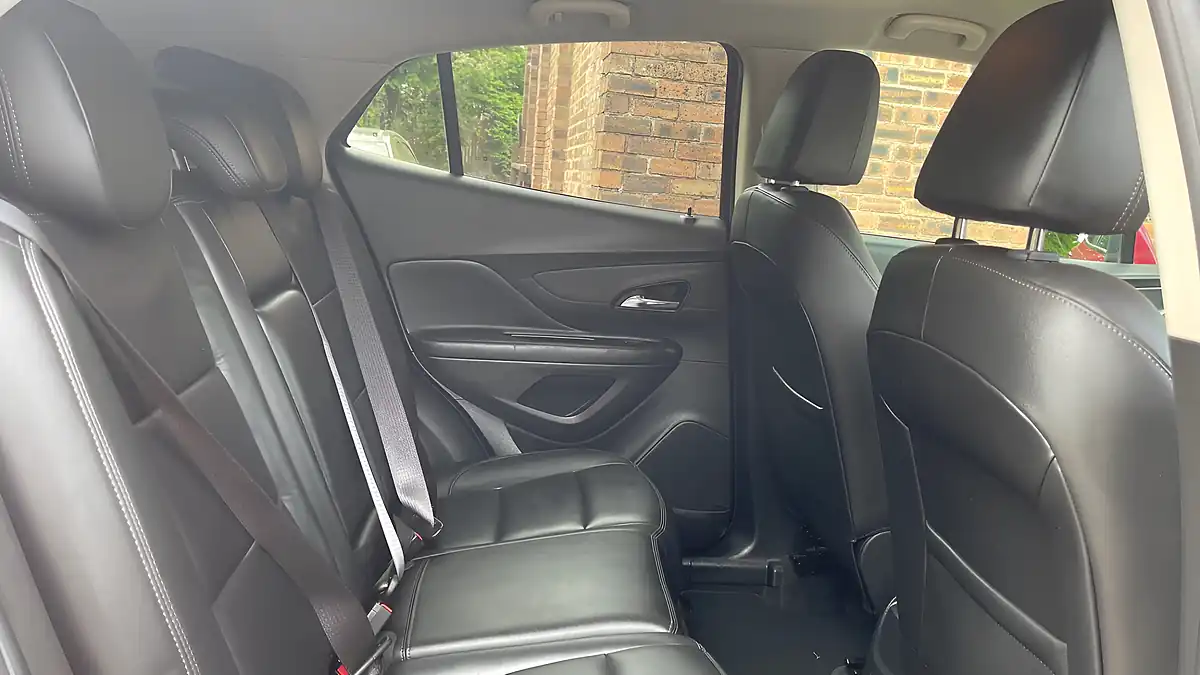 Used 2018 Vauxhall Mokka X Elite Red - Interior and Exterior details 12