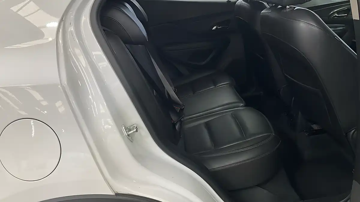 Used 2018 Vauxhall Mokka X Elite White - Interior and Exterior details 15