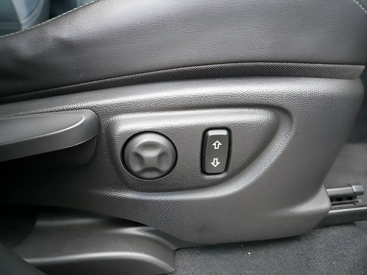 Used 2018 Vauxhall Mokka X Ultimate Blue - Interior and Exterior details 12