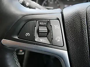Used 2018 Vauxhall Mokka X Ultimate Blue - Interior and Exterior details 19