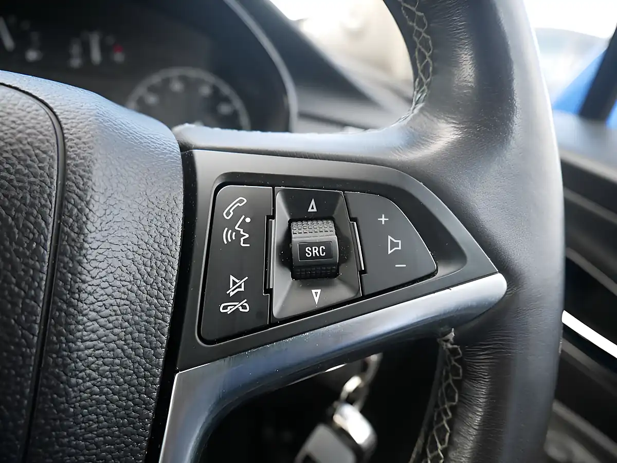 Used 2018 Vauxhall Mokka X Ultimate Blue - Interior and Exterior details 20