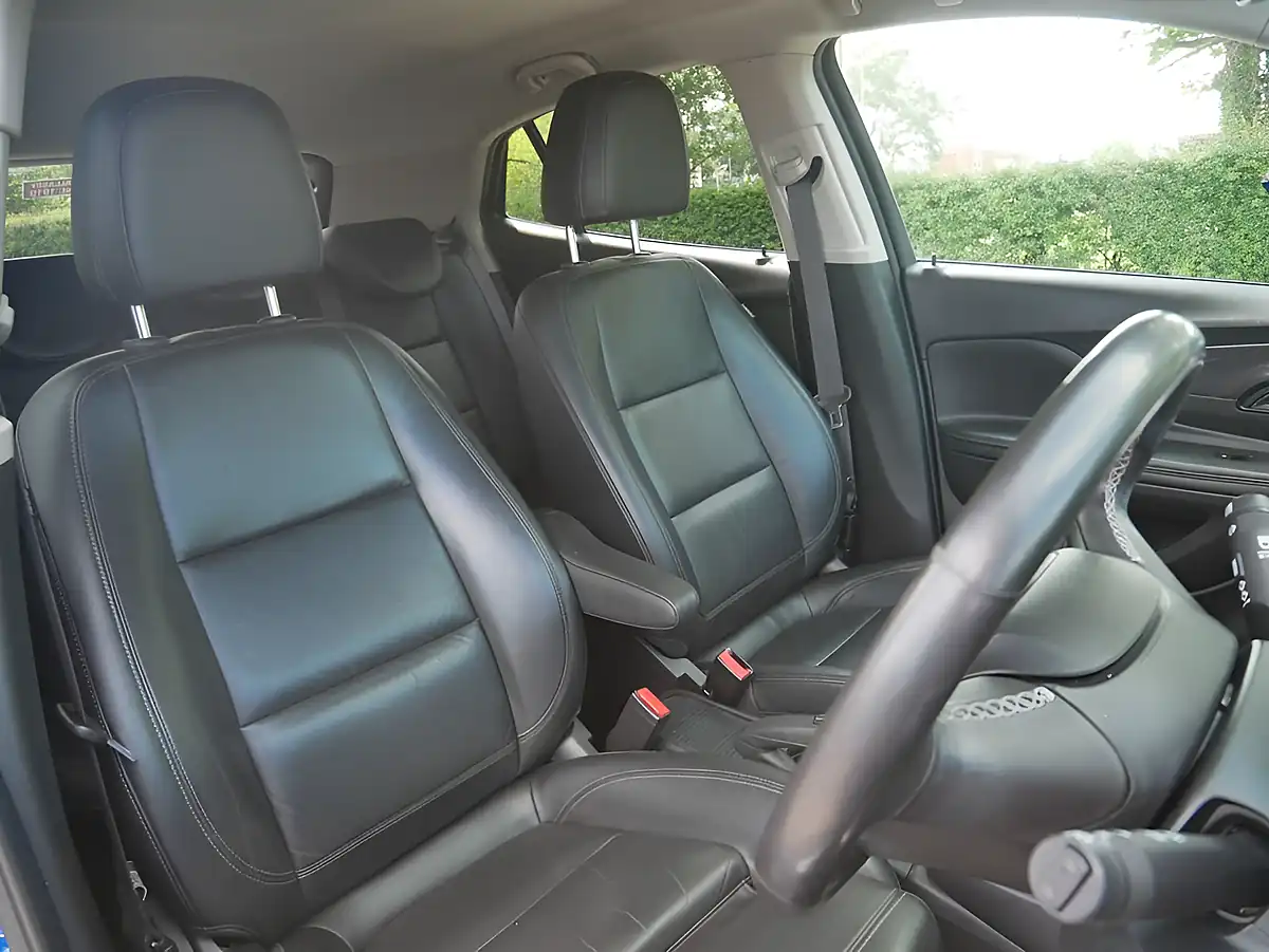 Used 2018 Vauxhall Mokka X Ultimate Blue - Interior and Exterior details 8