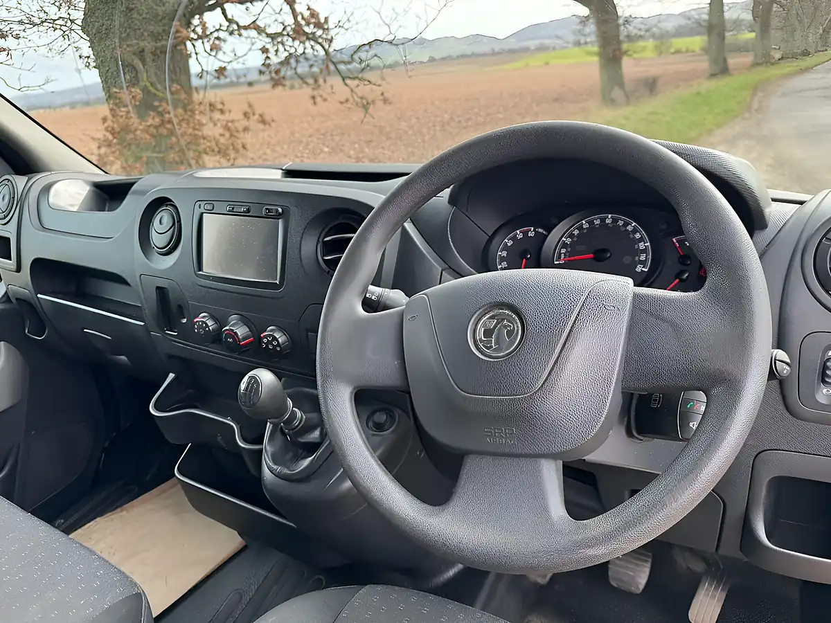 Used 2018 Vauxhall Movano 3500 Box Van L3 H1 Black - Interior and Exterior details 11