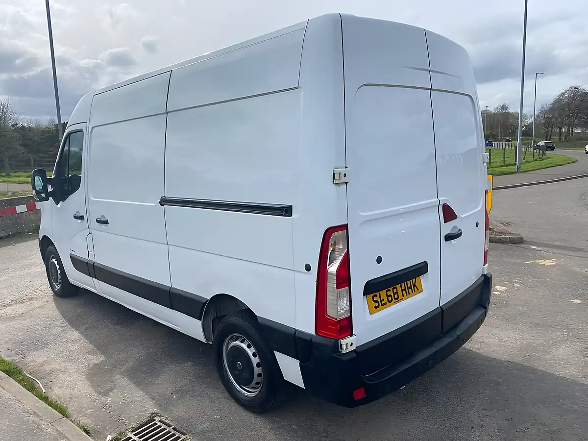 Used 2018 Vauxhall Movano 3500 L2 H2 Nav White - Interior and Exterior details 17