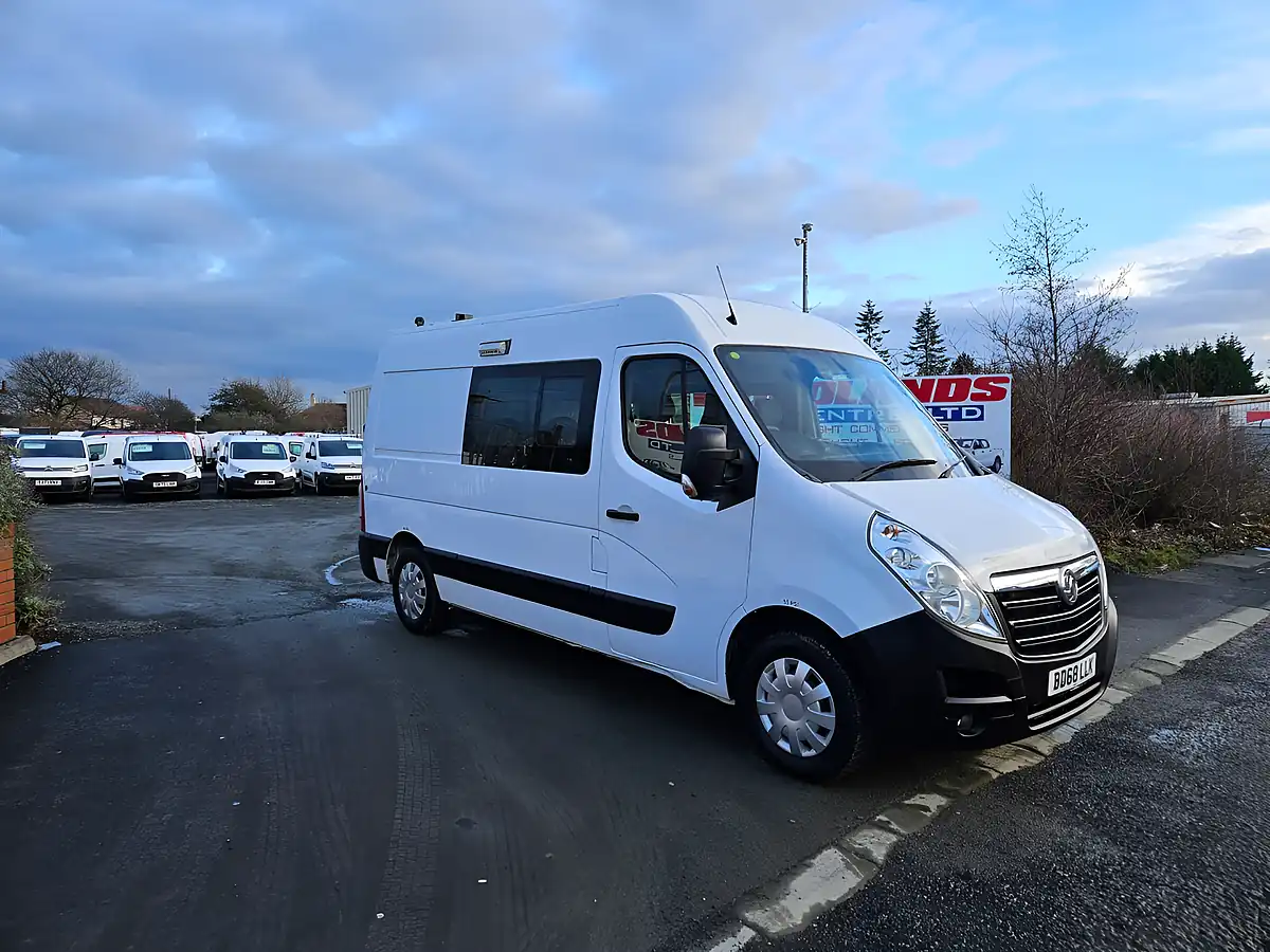 Used 2018 Vauxhall Movano 3500 Panel Van L2 H2 White - Front View