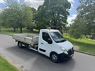 Used 2018 Vauxhall Movano Chassis Cab White - Interior and Exterior details 7