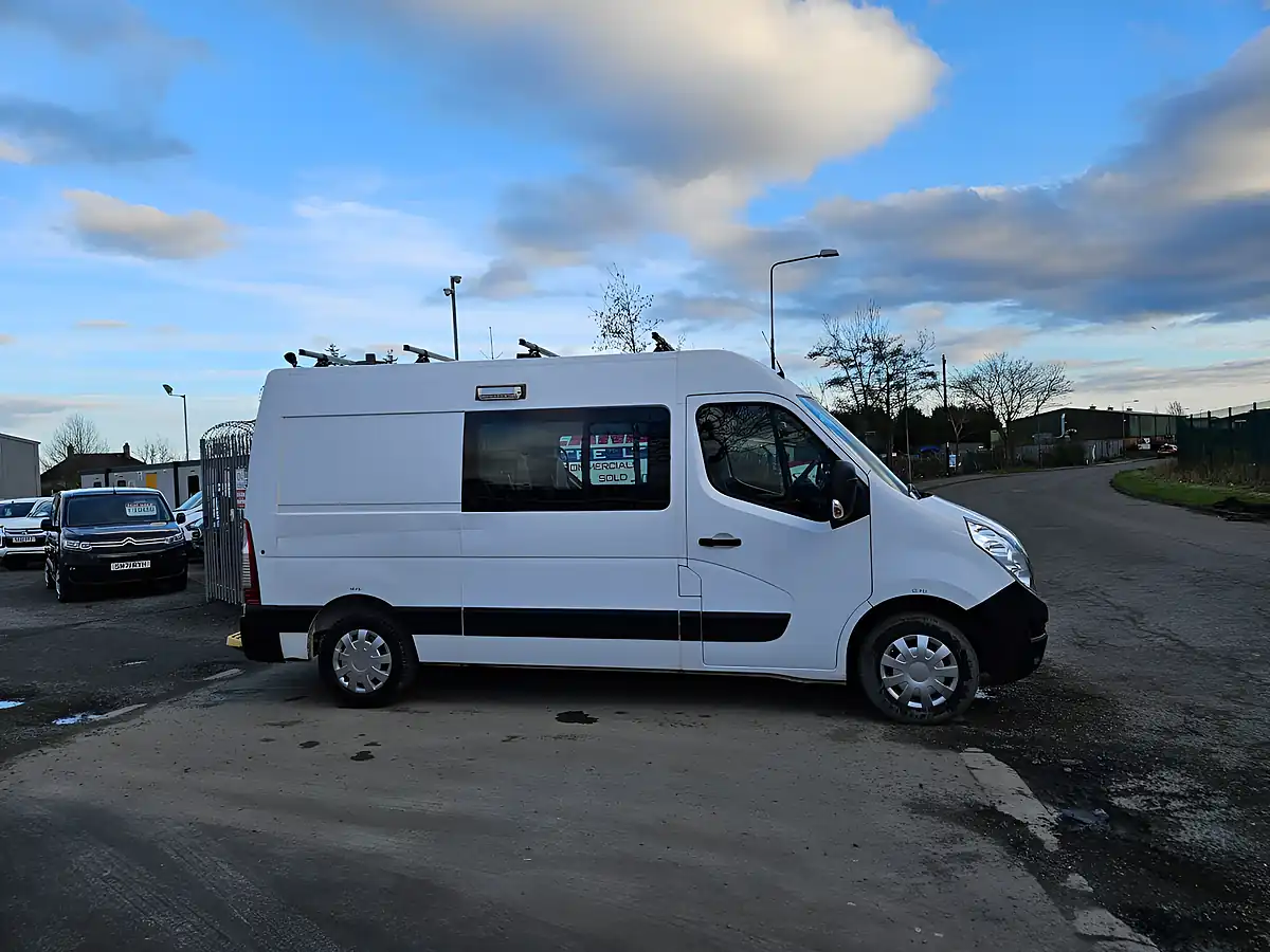 Used 2018 Vauxhall Movano F3500 Mwb Mess Unit White - Interior and Exterior details 2