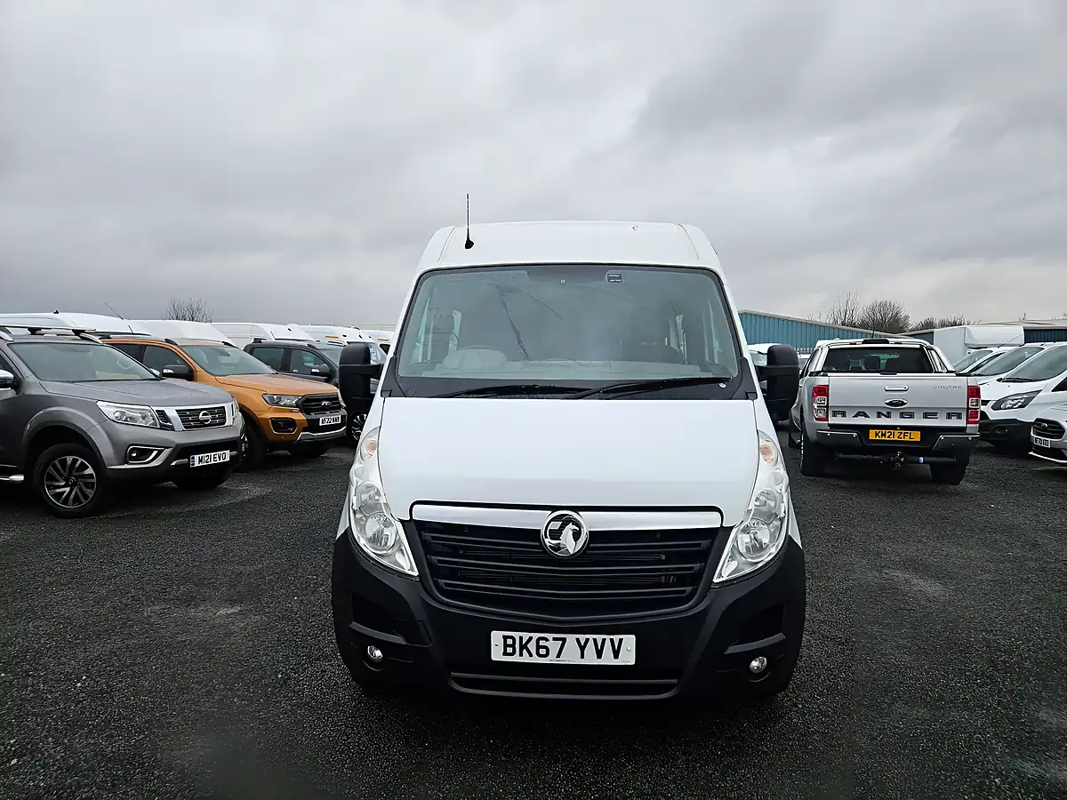 Used 2018 Vauxhall Movano F3500 Mwb Mess Unit White - Interior and Exterior details 3