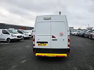 Used 2018 Vauxhall Movano F3500 Mwb Mess Unit White - Interior and Exterior details 7