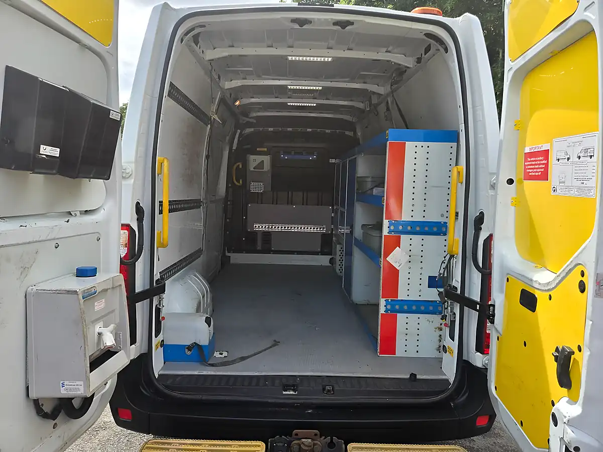 Used 2018 Vauxhall Movano H2 Van White - Interior and Exterior details 10