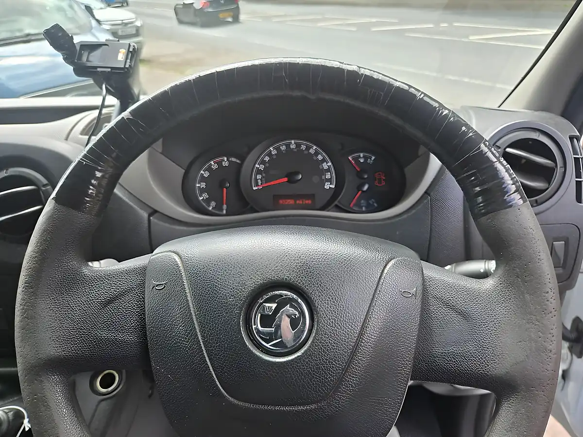 Used 2018 Vauxhall Movano H2 Van White - Interior and Exterior details 15