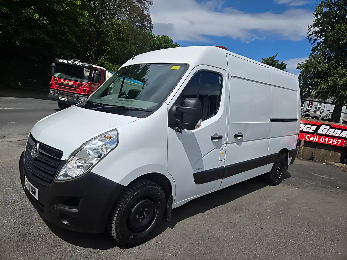 Used 2018 Vauxhall Movano H2 Van White - Interior and Exterior details 3