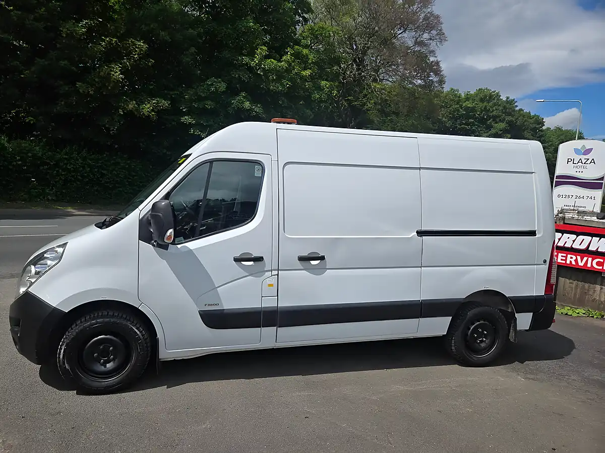 Used 2018 Vauxhall Movano H2 Van White - Interior and Exterior details 4