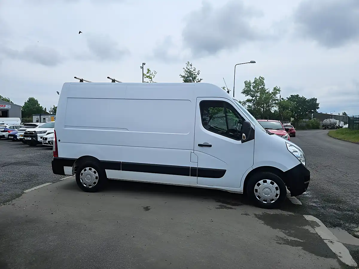 Used 2018 Vauxhall Movano L2H2 F3500 White - Interior and Exterior details 2