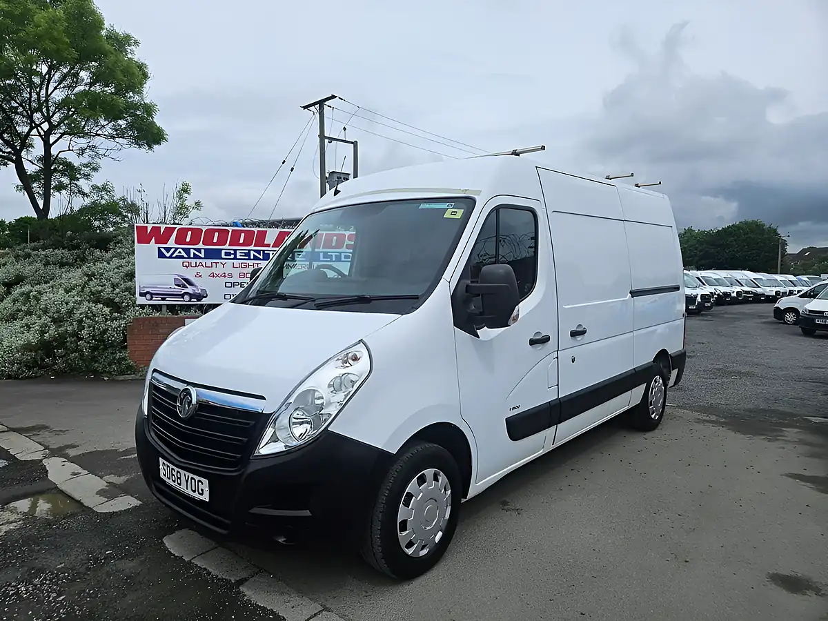 Used 2018 Vauxhall Movano L2H2 F3500 White - Interior and Exterior details 4