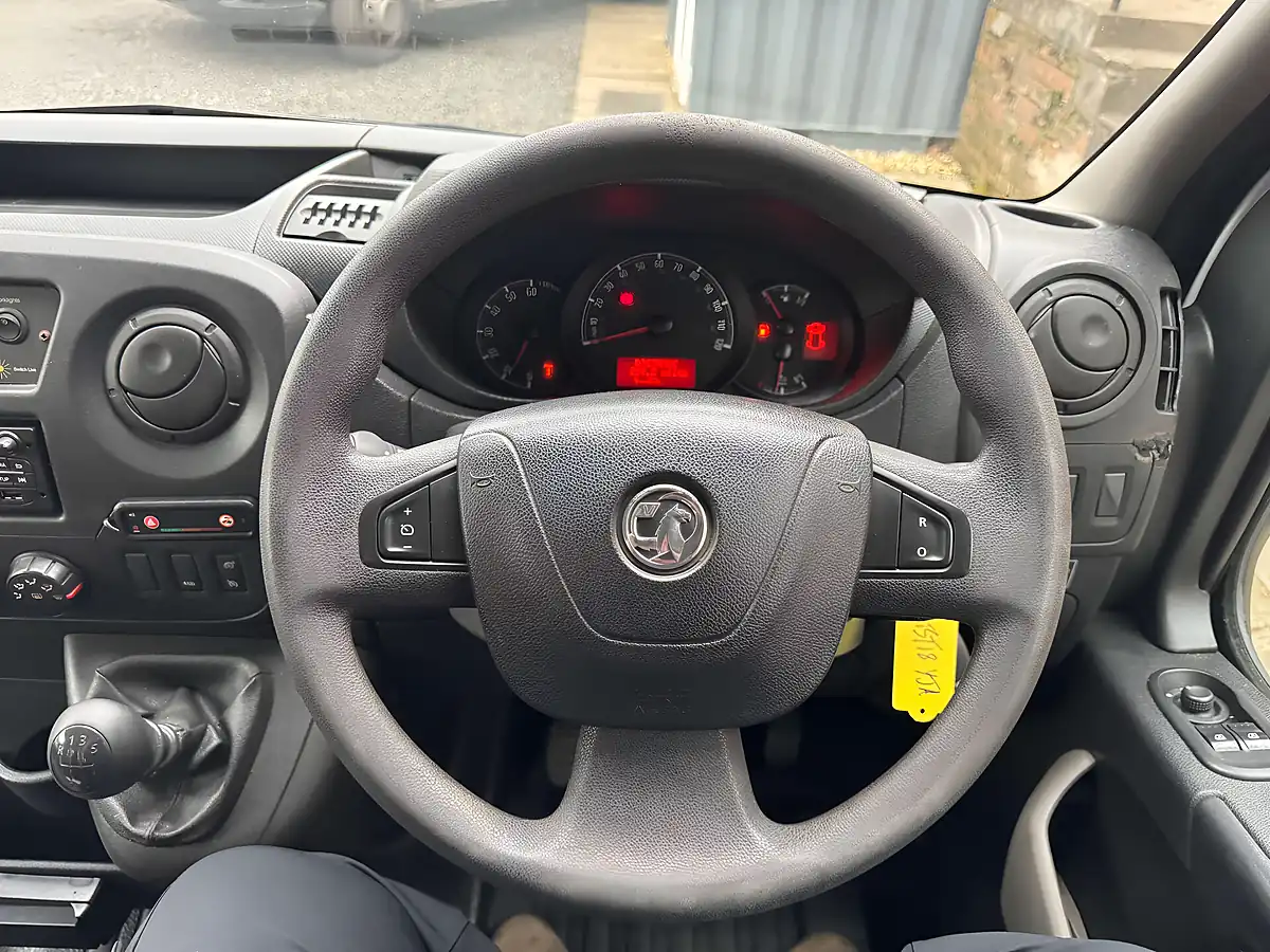 Used 2018 Vauxhall Movano L3H1 R3500 White - Interior and Exterior details 13