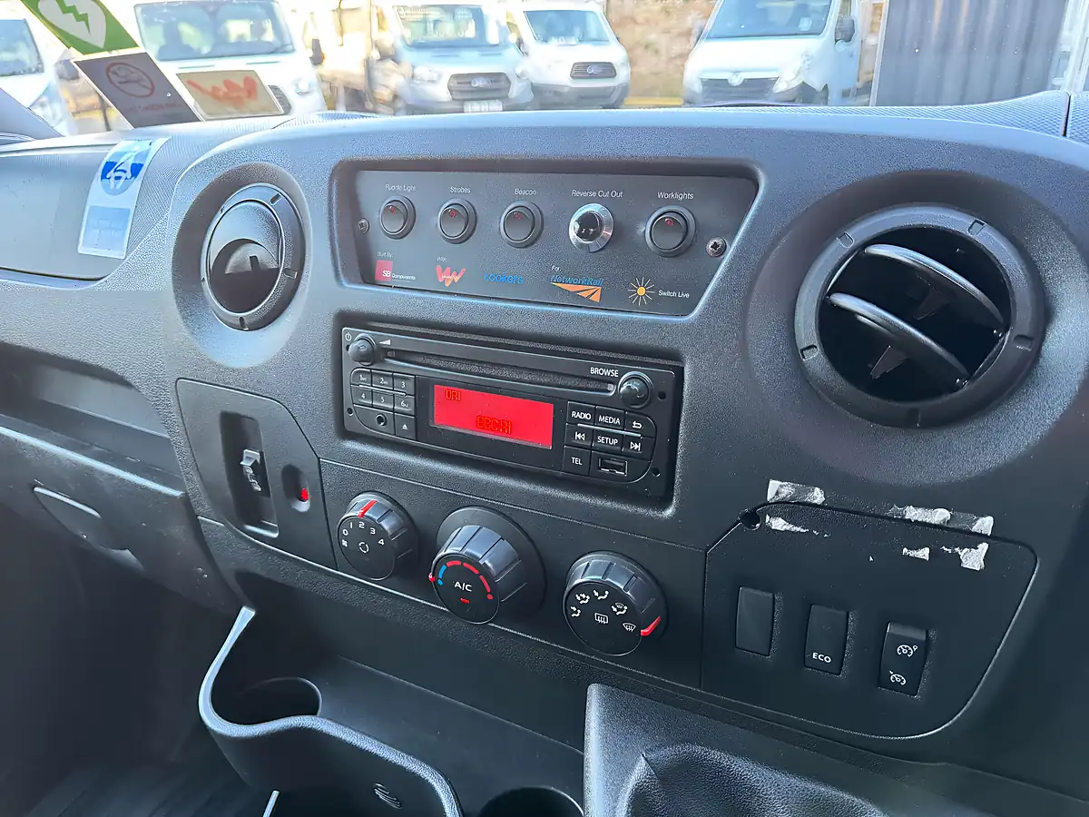 Used 2018 Vauxhall Movano L3H1 R3500 White - Interior and Exterior details 17
