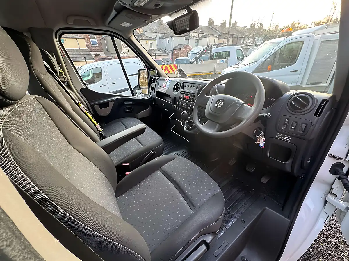 Used 2018 Vauxhall Movano L3H1 R3500 White - Interior and Exterior details 9
