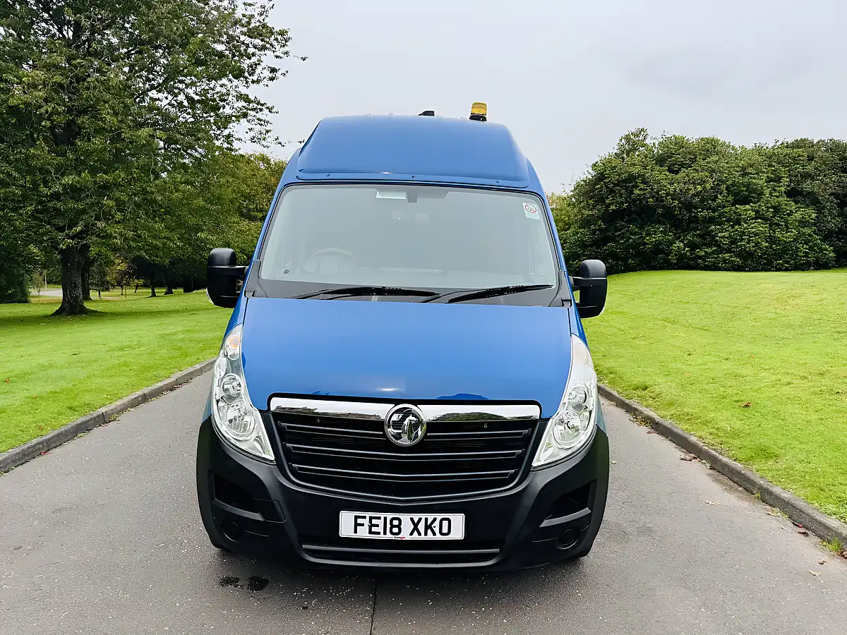 Used 2018 Vauxhall Movano Panel Van Blue - Interior and Exterior details 5