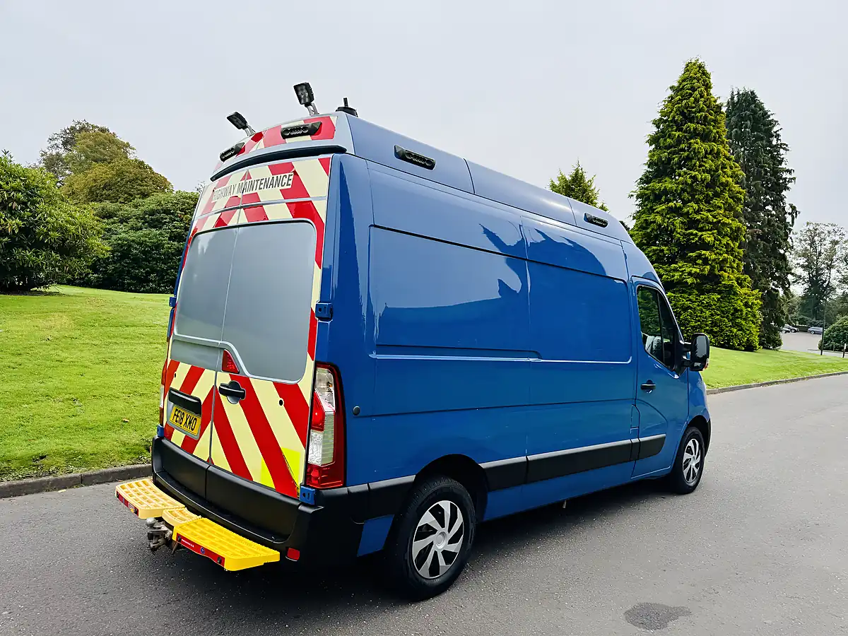 Used 2018 Vauxhall Movano Panel Van Blue - Interior and Exterior details 9