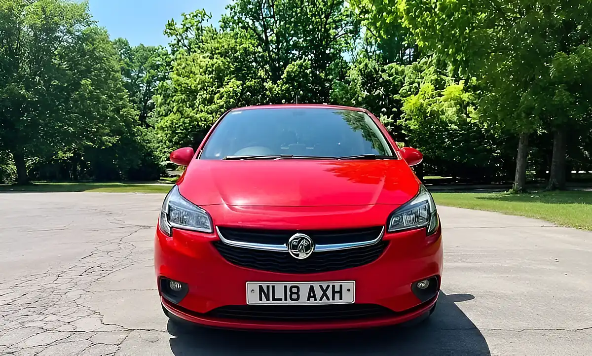 Used 2018 Vauxhall Viva Se Red - Front View