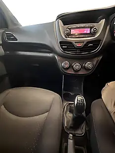Used 2018 Vauxhall Viva Se Red - Interior and Exterior details 10