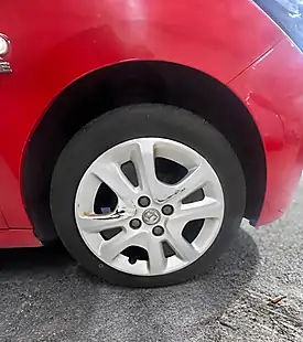 Used 2018 Vauxhall Viva Se Red - Interior and Exterior details 9