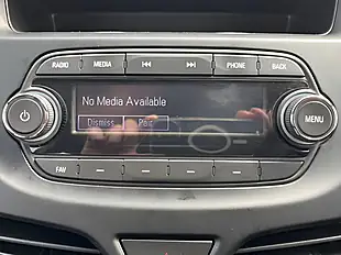 Used 2018 Vauxhall Viva Se White - Interior and Exterior details 16