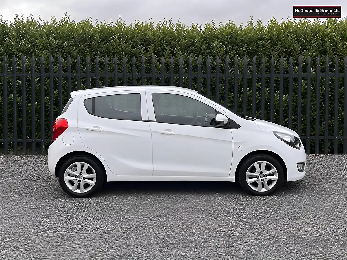 Used 2018 Vauxhall Viva Se White - Interior and Exterior details 6