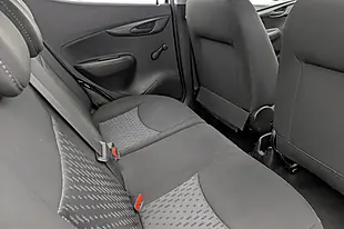 Used 2018 Vauxhall Viva Se White - Interior and Exterior details 11