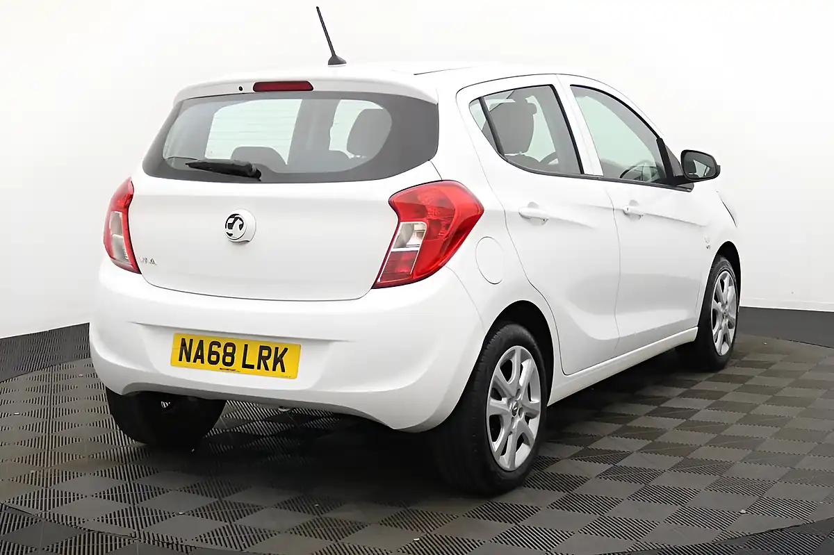 Used 2018 Vauxhall Viva Se White - Interior and Exterior details 4