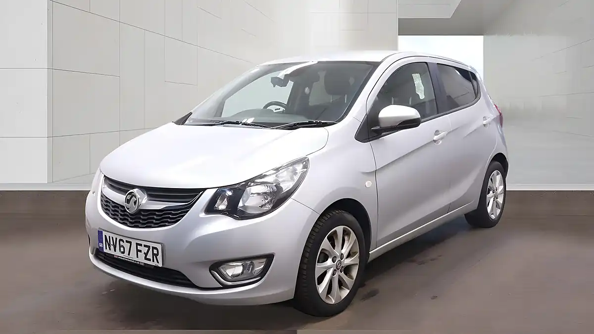 Used 2018 Vauxhall Viva Sl Silver - Interior and Exterior details 2