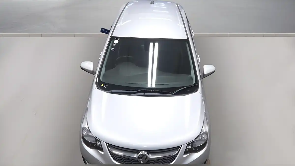 Used 2018 Vauxhall Viva Sl Silver - Interior and Exterior details 7