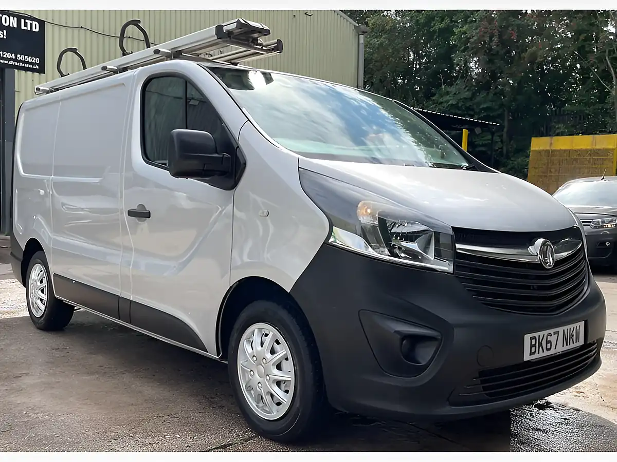 Used 2018 Vauxhall Vivaro 2700 Biturbo Panel Van L1 H1 Silver - Interior and Exterior details 3