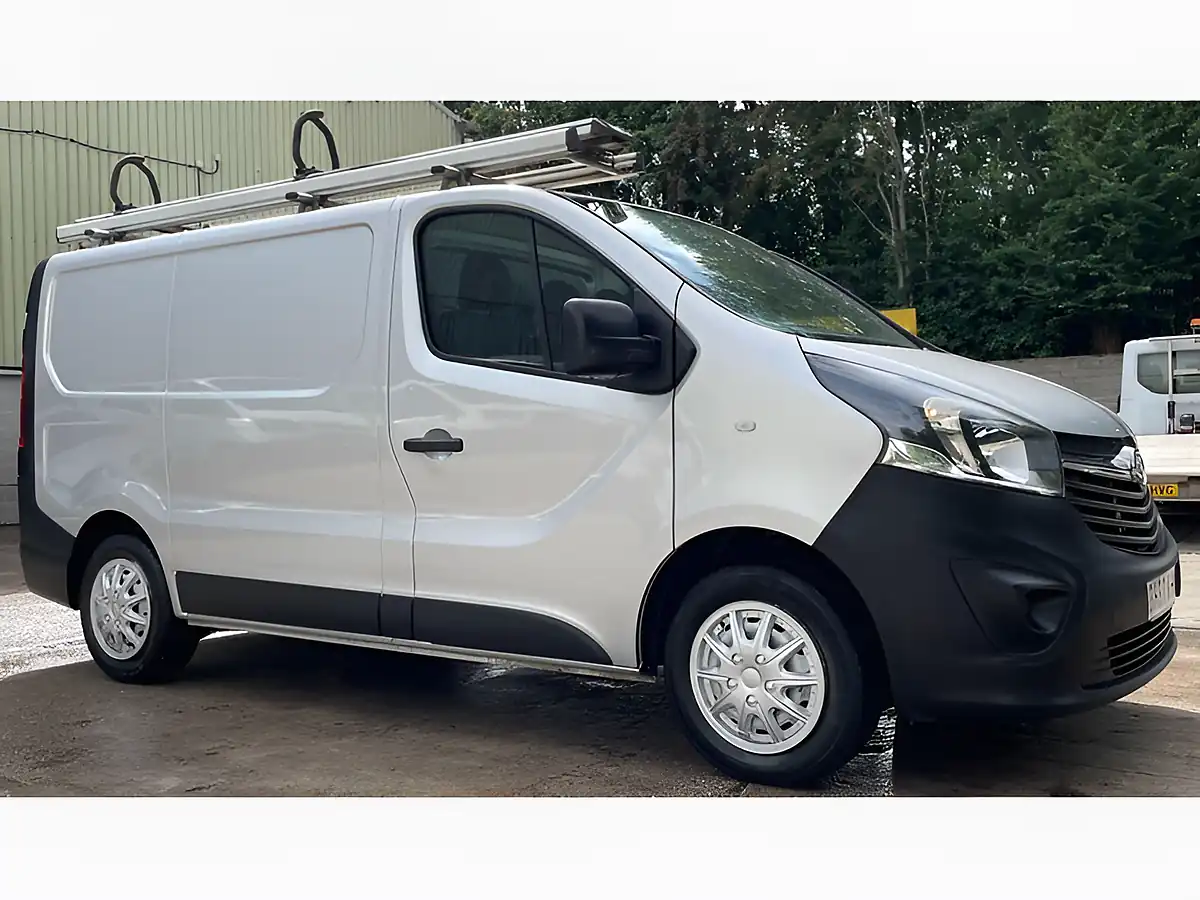 Used 2018 Vauxhall Vivaro 2700 Biturbo Panel Van L1 H1 Silver - Interior and Exterior details 4